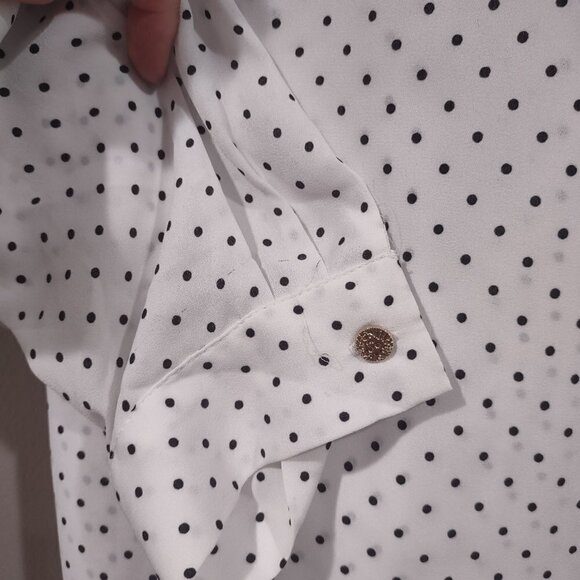 Anne Klein White Top Polka Dot Long Sleeve Size Medium - 3FOR$25 - - Picture 3 of 8